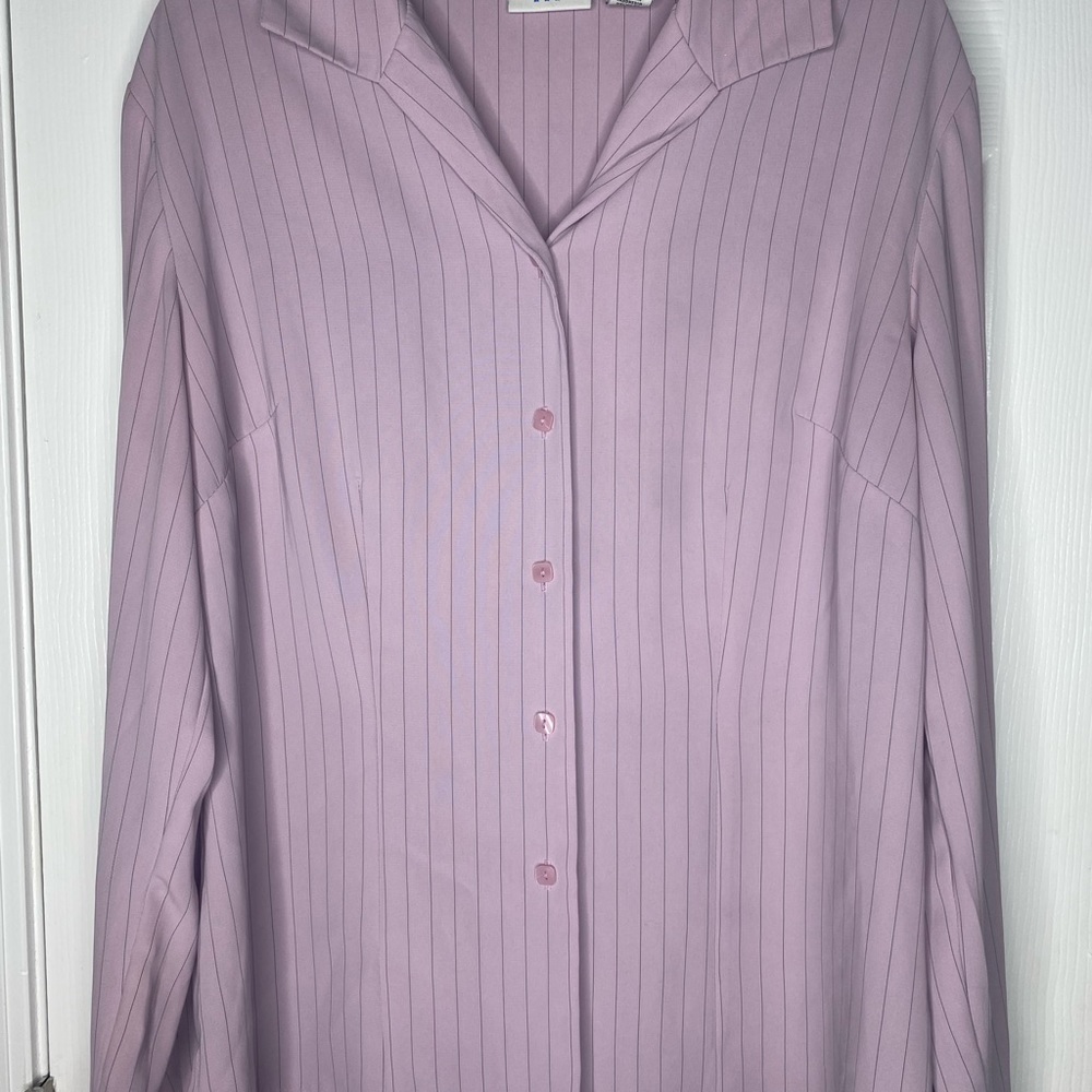 Long sleeve light purple blouse